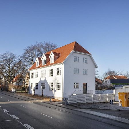 Aday - Modern Living - Balcony Room Aalborg Exterior foto